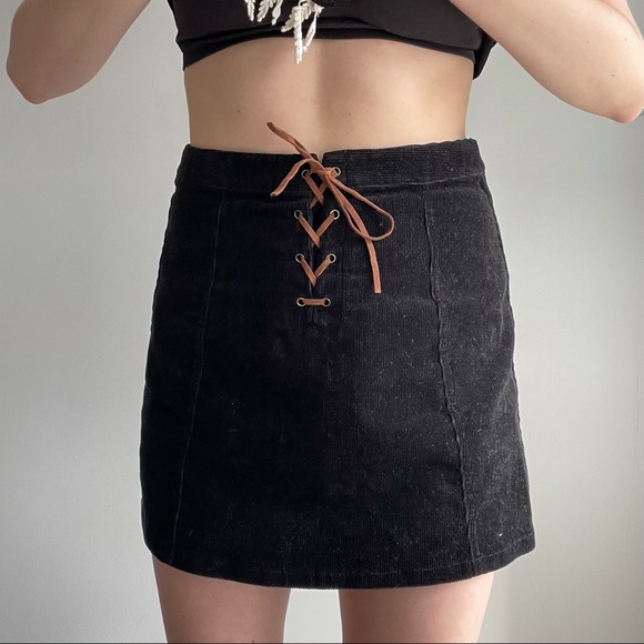 Black skirt - Picture 5 of 5